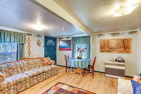 Dunsmuir Apartment ~ 17 Mi to Mt Shasta Ski Park!