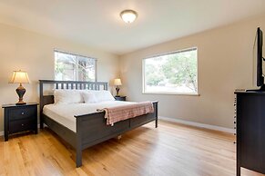 3 Mi to Denver Zoo: Cherry Creek Duplex!