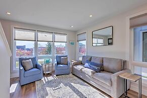 Traverse City Townhome: Walk to Beach!