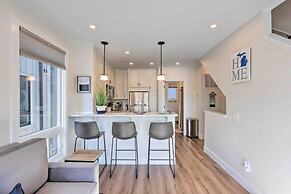 Traverse City Townhome: Walk to Beach!