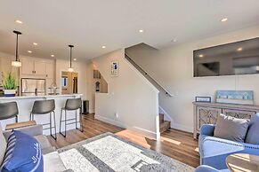 Traverse City Townhome: Walk to Beach!