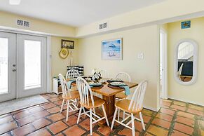 Surfside Beach Home w/ Deck, Views & Beach Access!