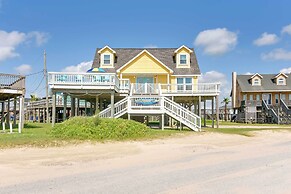 Surfside Beach Home w/ Deck, Views & Beach Access!