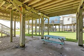 Surfside Beach Home w/ Deck, Views & Beach Access!