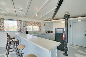 Patio & Views: Eccentric Desert Hot Springs Home