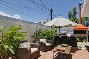 Private Heated Pool: Walk to Isla Verde Beach