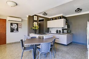Private Heated Pool: Walk to Isla Verde Beach