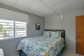 Private Heated Pool: Walk to Isla Verde Beach