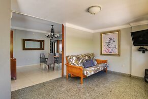 Private Heated Pool: Walk to Isla Verde Beach