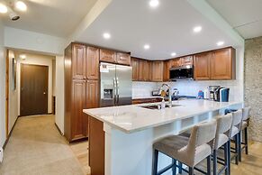 Beautiful Breck Townhome w/ Pool: 1 Mi to Main St!