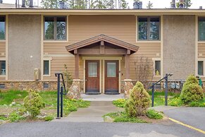 Beautiful Breck Townhome w/ Pool: 1 Mi to Main St!