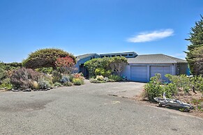 Oceanfront Irish Beach 'sea Haven' Home w/ Hot Tub
