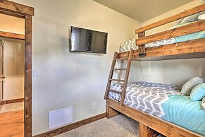 Walk to Main St & Marina: Grand Lake Cabin!