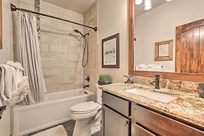 Walk to Main St & Marina: Grand Lake Cabin!