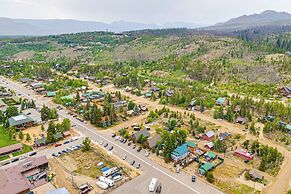 Walk to Main St & Marina: Grand Lake Cabin!
