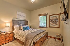 Walk to Main St & Marina: Grand Lake Cabin!