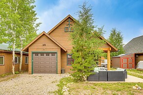 Walk to Main St & Marina: Grand Lake Cabin!