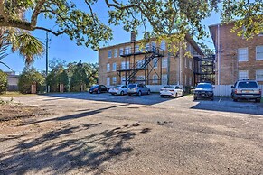 Stunning Alabama Studio ~ 2 Mi to Dtwn Mobile!