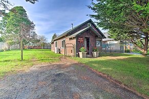 Unique Dog-friendly Log Cabin: Short Walk to Ocean