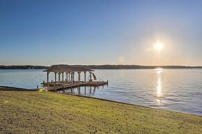 Lakefront Paradise w/ Fire Pit - Dogs Welcome!