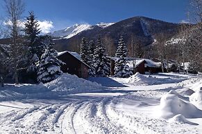 < 1 Mi to Dtwn: Creekside Frisco Home w/ Fire Pit