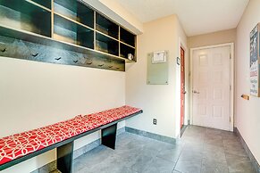 < 1 Mi to Dtwn: Creekside Frisco Home w/ Fire Pit