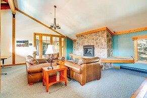 < 1 Mi to Dtwn: Creekside Frisco Home w/ Fire Pit