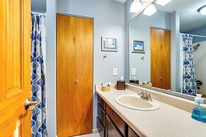 < 1 Mi to Dtwn: Creekside Frisco Home w/ Fire Pit