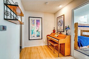 < 1 Mi to Dtwn: Creekside Frisco Home w/ Fire Pit