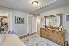 Charming Sutton Cottage: Walk to Lake & Farm!