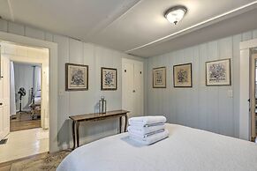 Charming Sutton Cottage: Walk to Lake & Farm!