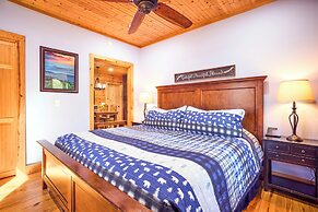 'peaceful Getaway' Penrose Cabin w/ Hot Tub & Pond