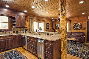 'peaceful Getaway' Penrose Cabin w/ Hot Tub & Pond