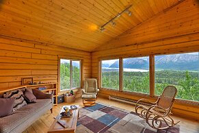 Cabin w/ Glacier Views: Walk to Matanuska River!