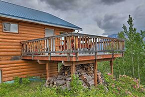 Cabin w/ Glacier Views: Walk to Matanuska River!