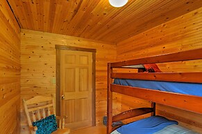 Cabin w/ Glacier Views: Walk to Matanuska River!