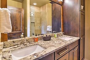 Frisco Condo w/ Rooftop Deck: Walk to Main St!