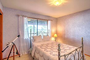 Spacious Kelseyville Home w/ Large Lakefront Deck!