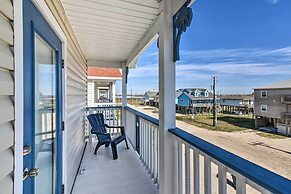 Surfside Beach Getaway: Walk to Shore & Dining