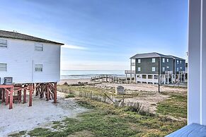 Surfside Beach Getaway: Walk to Shore & Dining