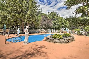 Nestlenook Victorian Condo ~6 Mi to Attitash!