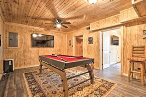Gatlinburg Cabin w/ Loft & Game Room: 1 Mi to Town