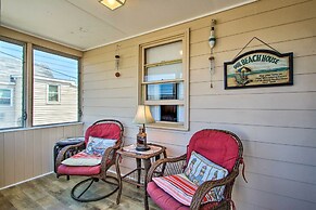 Cozy Hampton Cottage - Walk to Beaches & Marina!