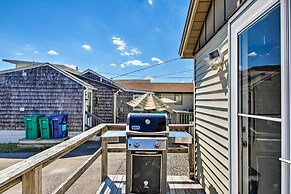 Cozy Hampton Cottage - Walk to Beaches & Marina!