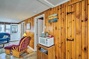 Cozy Hampton Cottage - Walk to Beaches & Marina!