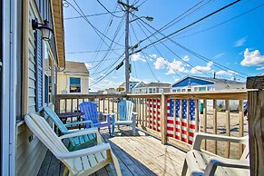 Cozy Hampton Cottage - Walk to Beaches & Marina!