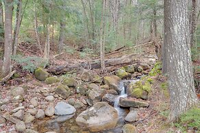 Cozy Bretton Woods Ski-in/ski-out Condo w/ Deck!