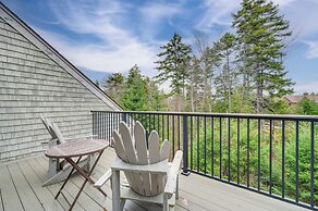 Cozy Bretton Woods Ski-in/ski-out Condo w/ Deck!
