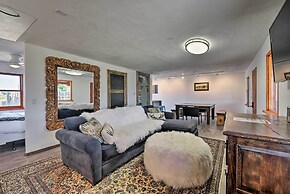 Chic Studio w/ Grill - 25 Mins to Taos Ski Valley!