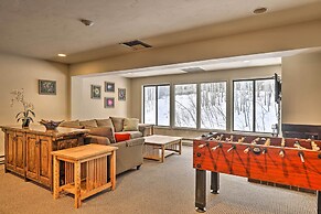 Condo w/ Hot Tub Access - Quick Bus Trip to Ski!